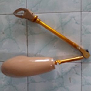 Tangan Palsu Atas Siku